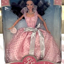 Barbie-Walmart 35th Anniversary Barbie Mattel Teresa-Special Edition-Brunette Barbie Doll #1997-Vintage-New 