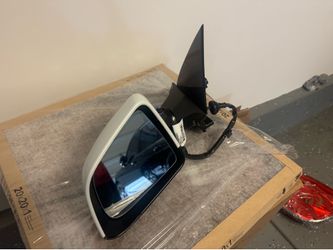 2026 Tesla Model Y Juniper Driver Side Mirror
