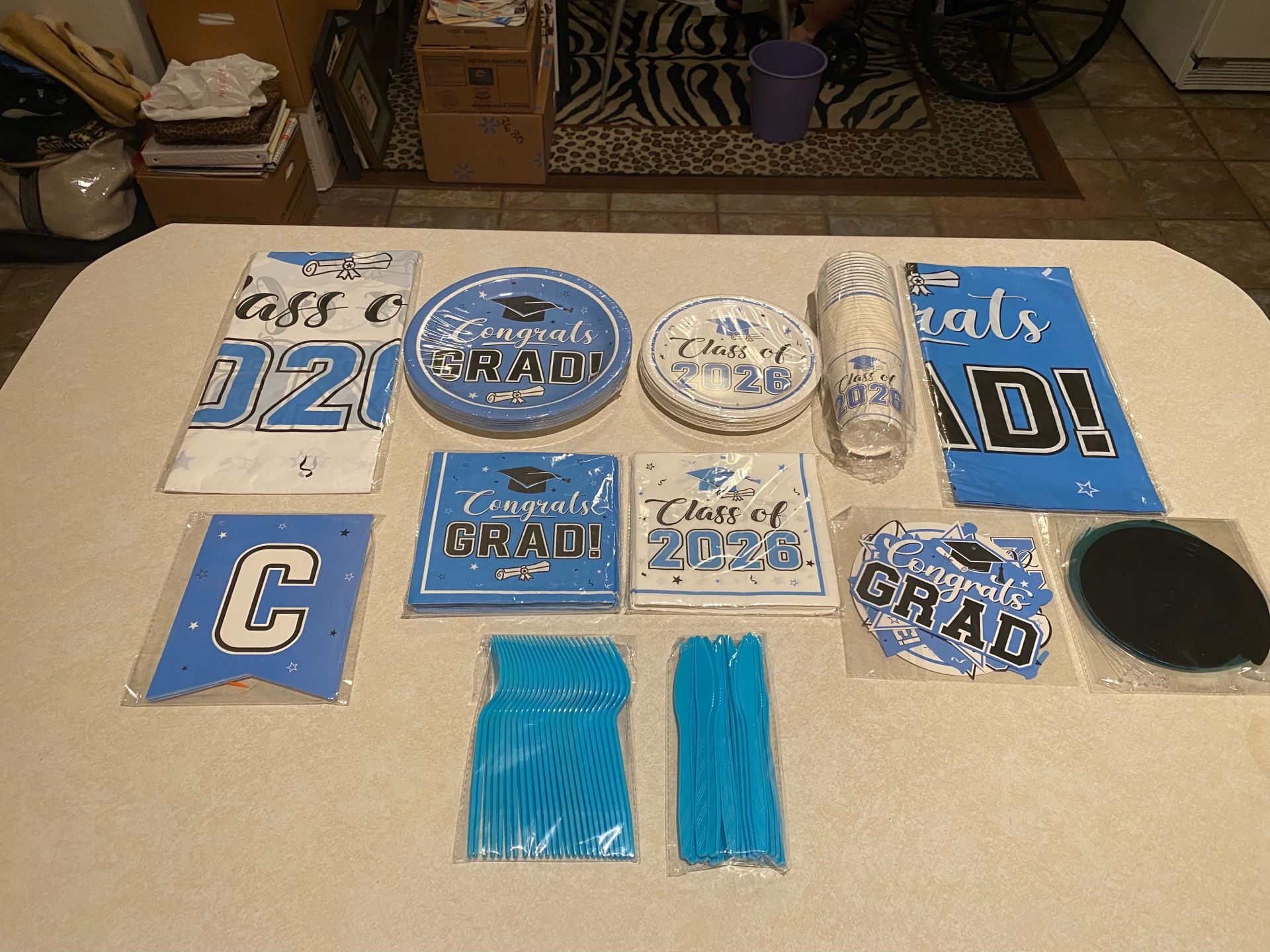GRADUATION DECORATIONS