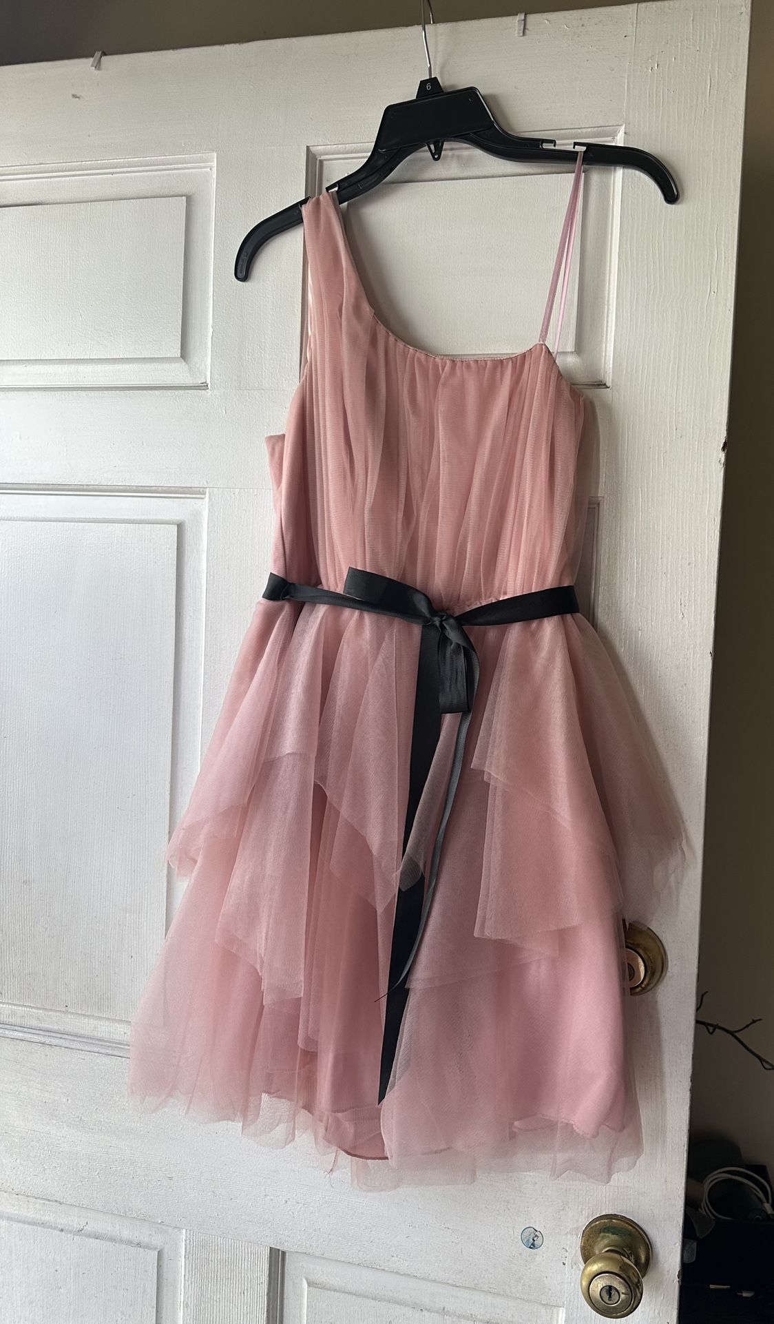 Beautiful City Studio Party Dress In Pink Blush. Size 9/10