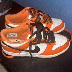 nike dunks orange