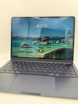APPLE A3449 13 IN MACBOOK AIR M5 16GB RAM, 512GB SDD USED