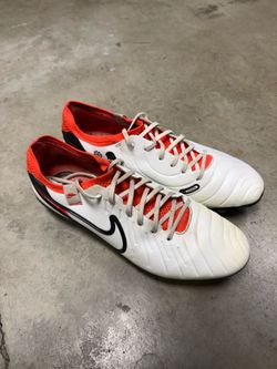 Nike Tiempo 10 Legend Pro Soccer Cleats