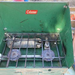  Vintage Coleman Stove