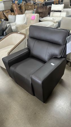 Recliner dark brown