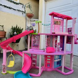 Barbie Dreamhouse Pool Party Doll House