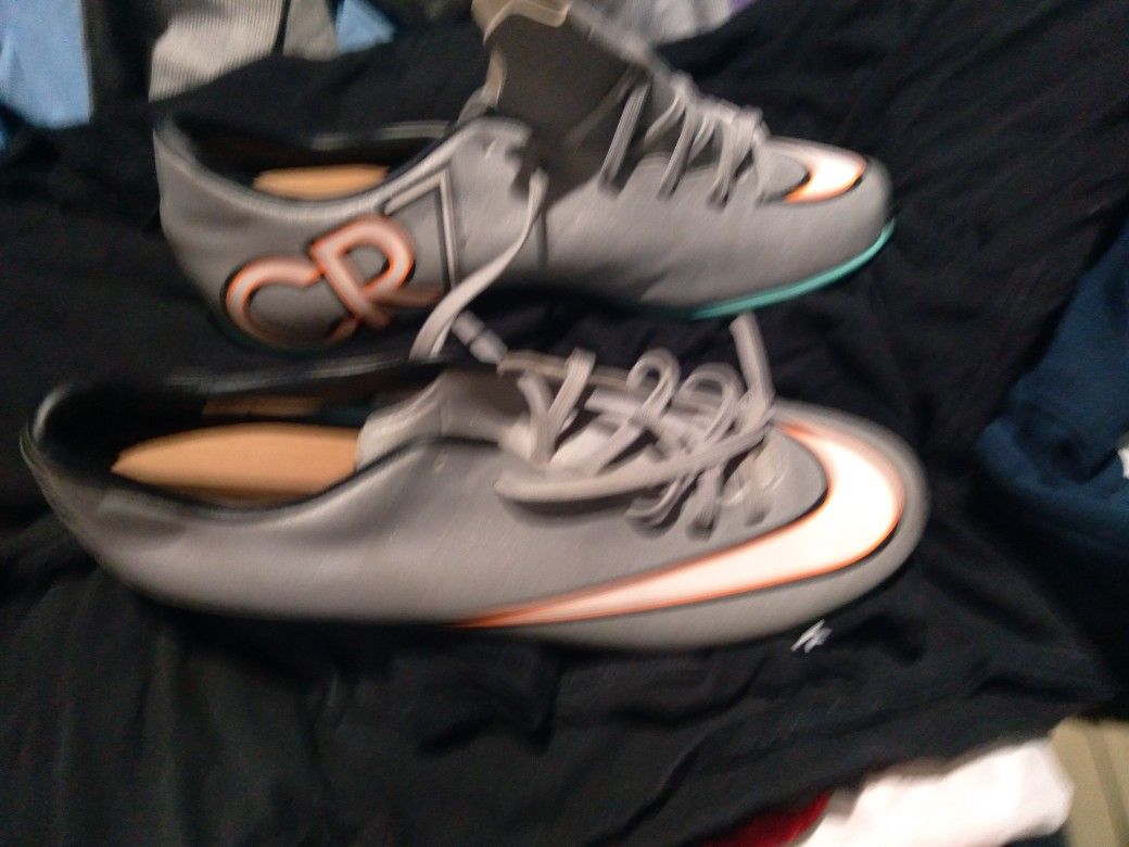 Soccer Running Shoes