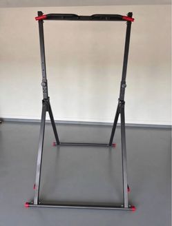 free-standing, adjustable pull-up bar station