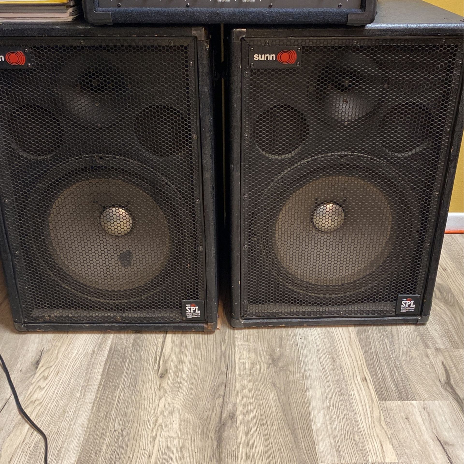 2 Sunn Speaker Mixer Mp6t  
