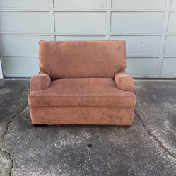 Beautiful Sleeper Love Seat