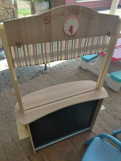 Kids play