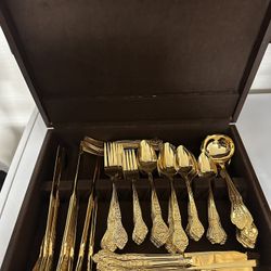Gold Ware 16 Piece Place Setting 