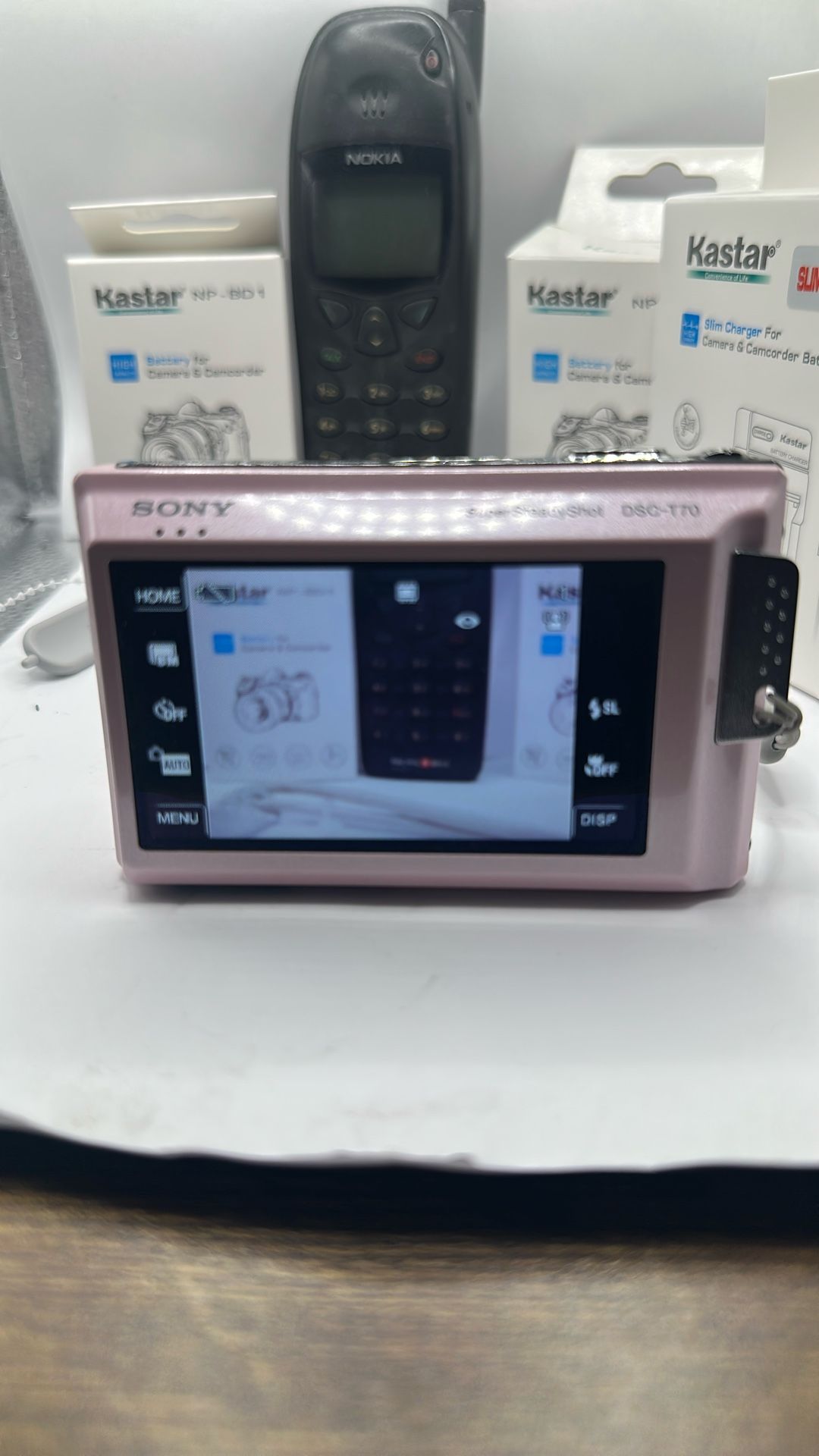 Sony DSC -T70 Cyber shot Digital Camera “pink” Canon/nikon