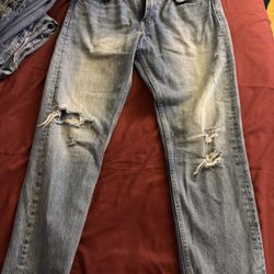 Women’s Levi bundle 