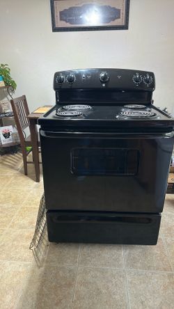 Stove ( GE brand) Good condition porch pickup 1604&marbach