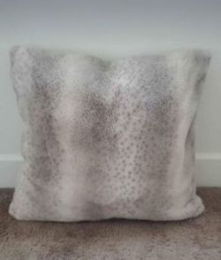 22" x 22" Decorative Pillow