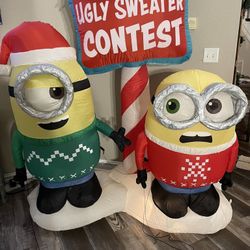 7 Christmas Blowups.