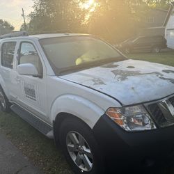 2008 Nissan Pathfinder