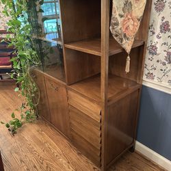 Vintage Mid Century Modern Martinsville Dania China Cabinet - Bryn Mawr
