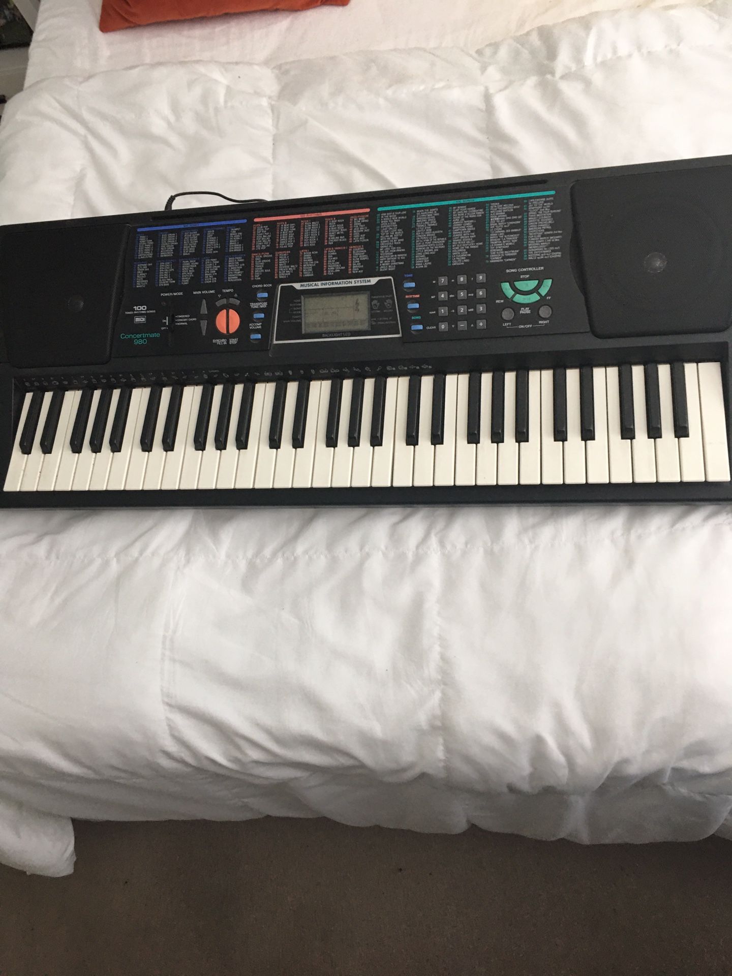 Keyboard Synthesizer Optimus Concertmate 980 Electronic 100 Tone for