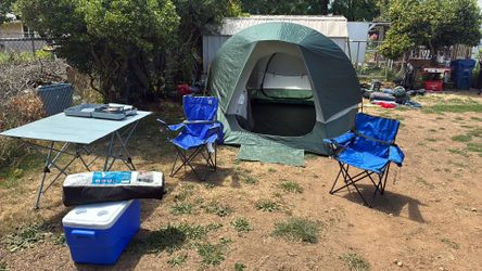 Price: $250 OBO Everything you need for your next camping trip! This setup is clean, in good condition, and ready to use. Perfect for weekend camping