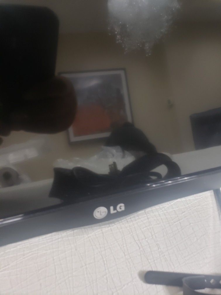 40 " Flat Screen TV