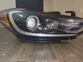 Headlight Hyundai Elantra 2018/19