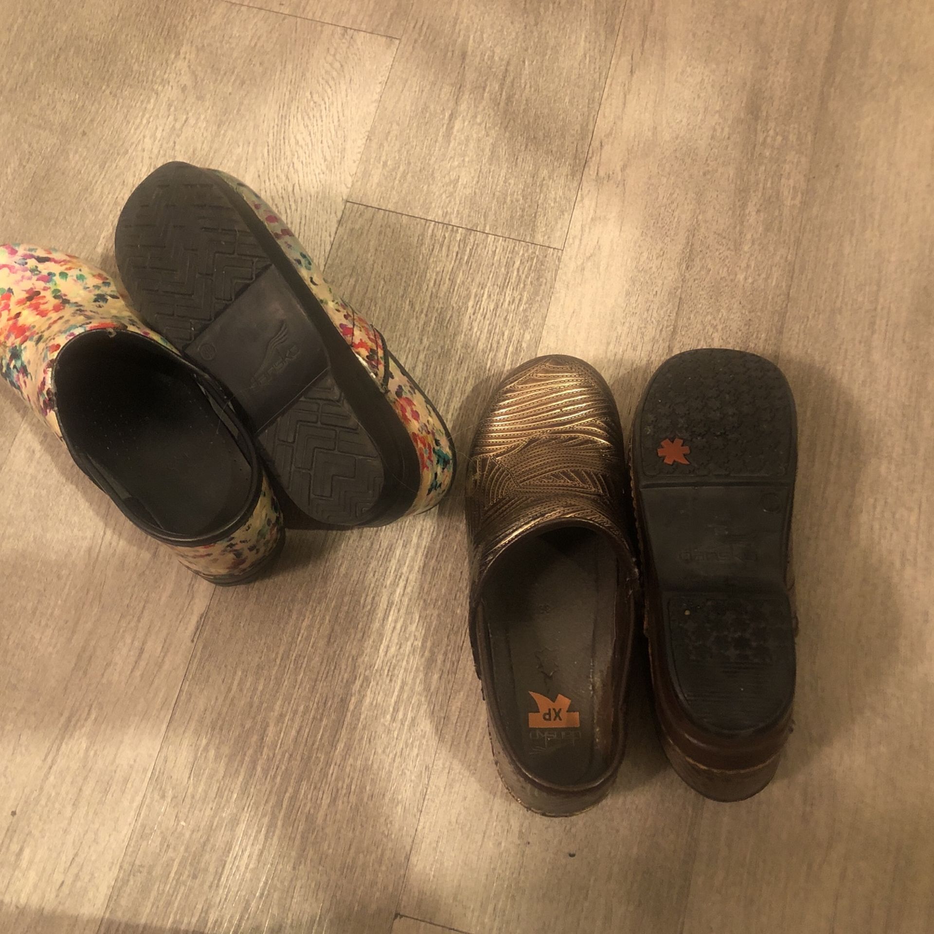 DANSKO Clogs Sz 8.5