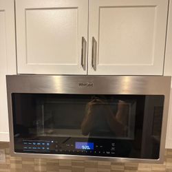 Microwave oven whirlpool