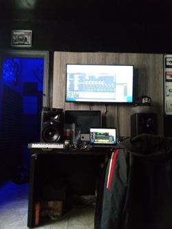 Recording Studio ( Studio Time