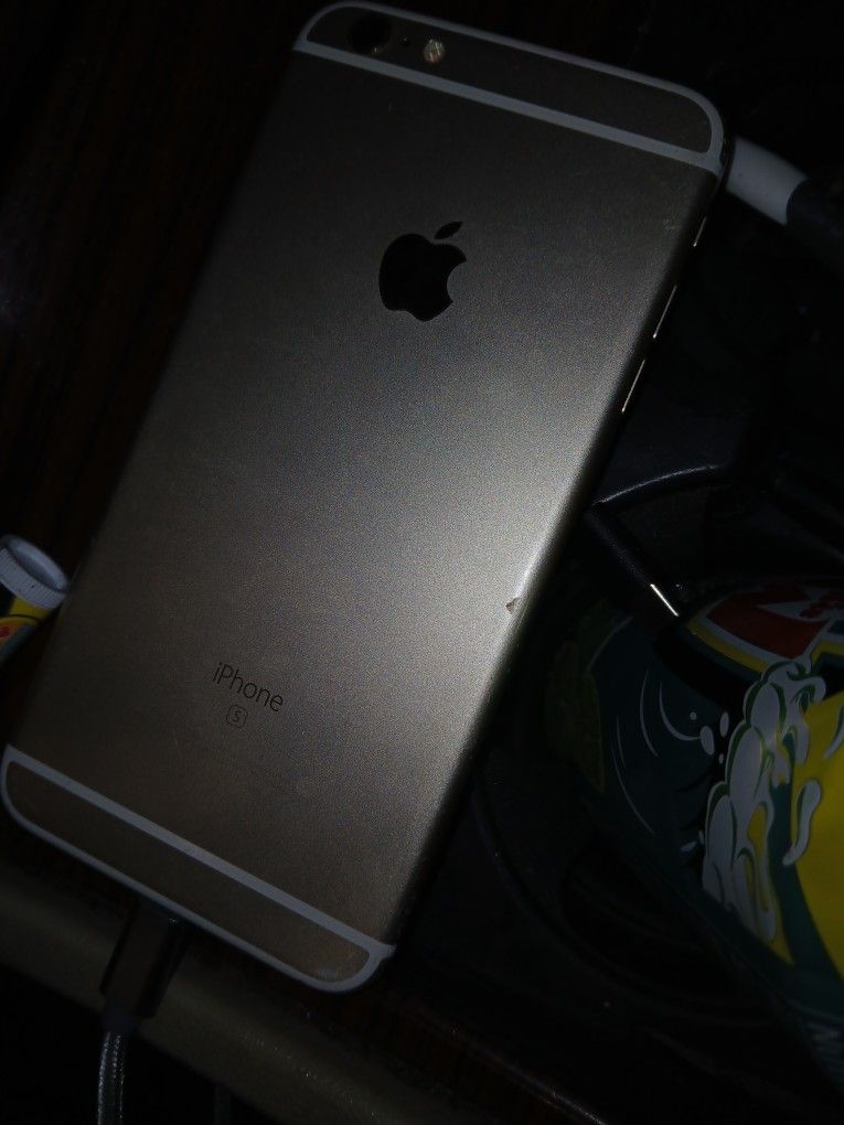 Iphone6 plus Screen Damaged Its Locked But Works