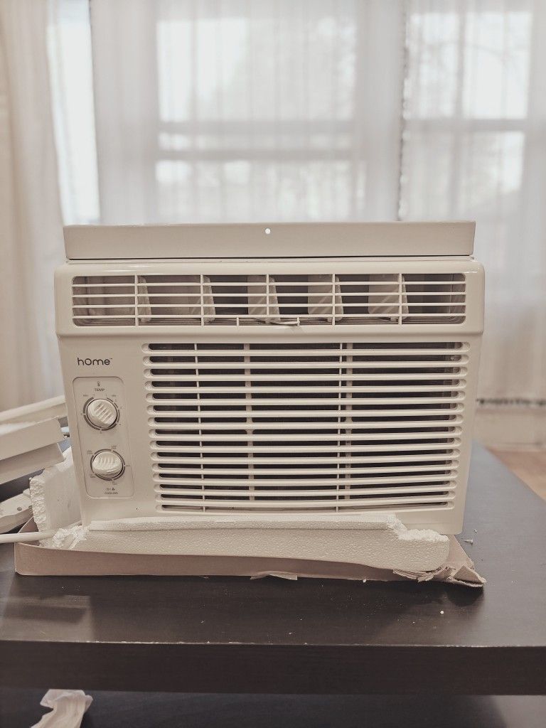 Window AC Unit