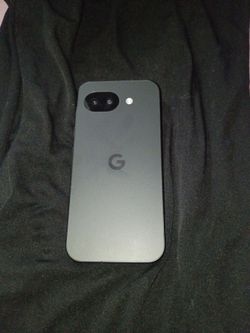 Google Pixel 10a w/case color is obsidian case is black
