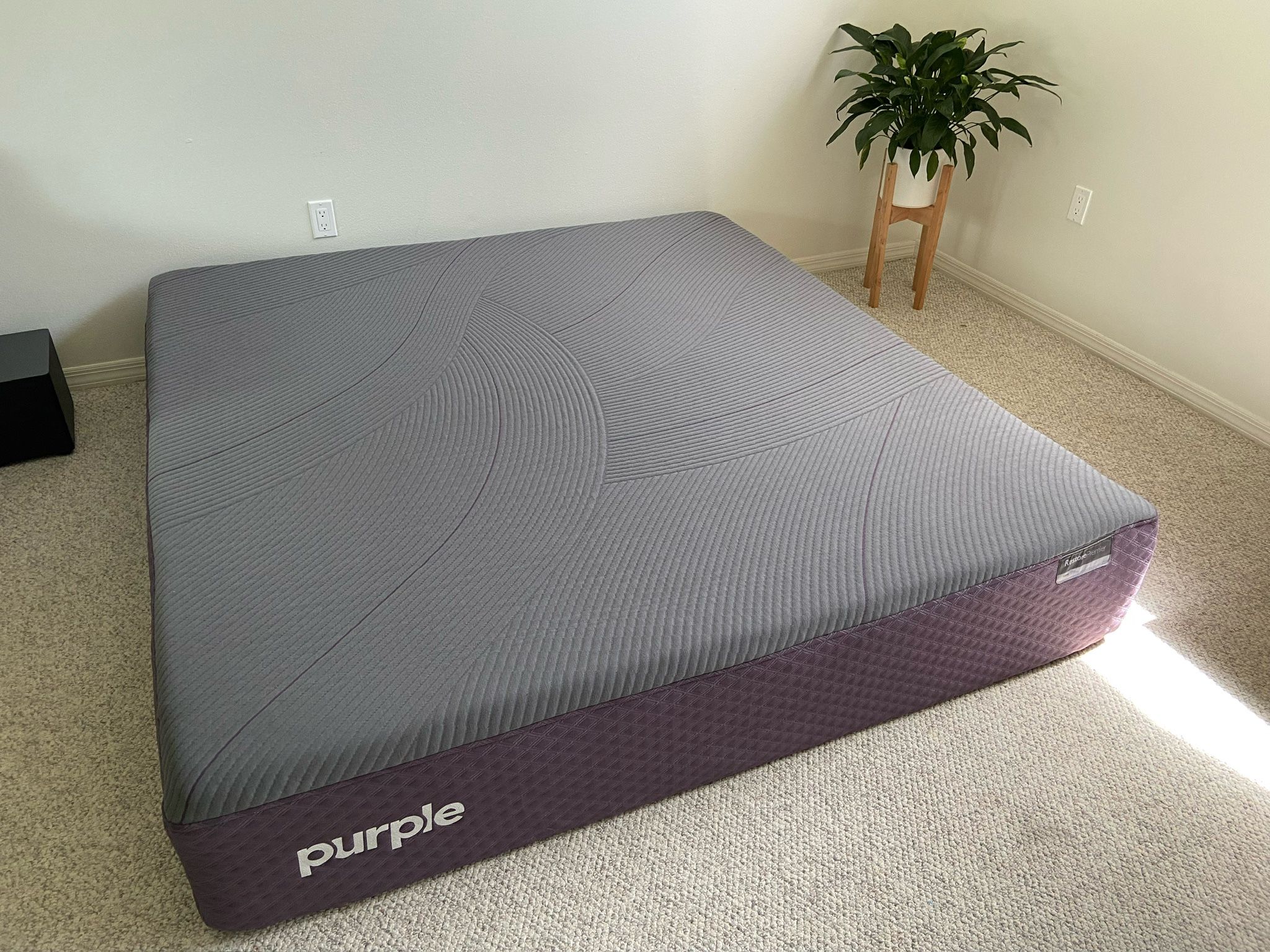 ๐๏ธ KING purple Restore Premier Mattress - Like New