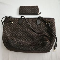 Authentic Louis Vuitton Shoulder Bag With Matching Zippy Wallet