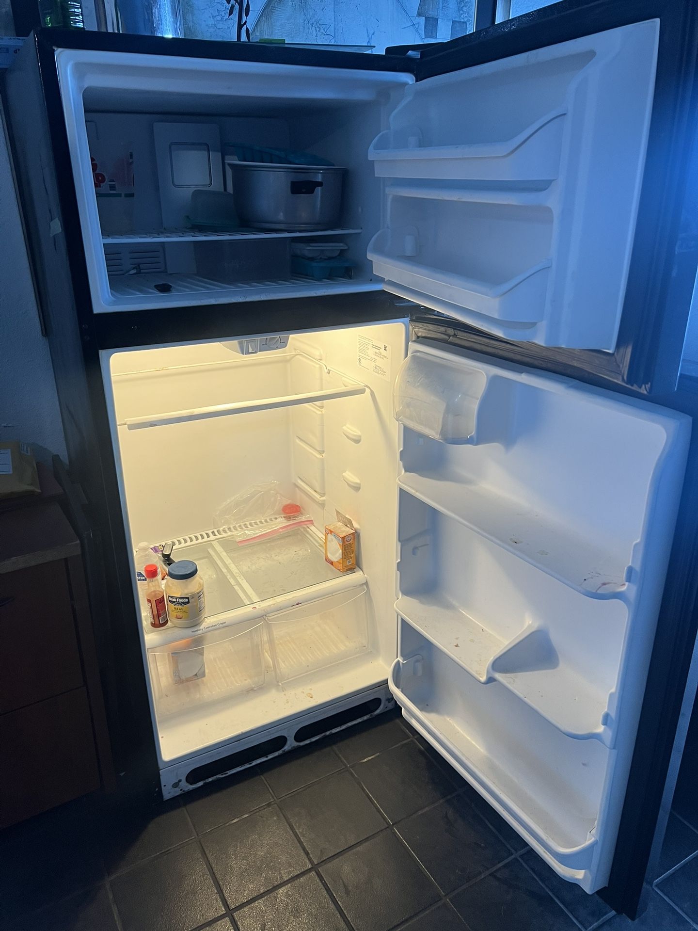 Refrigerator