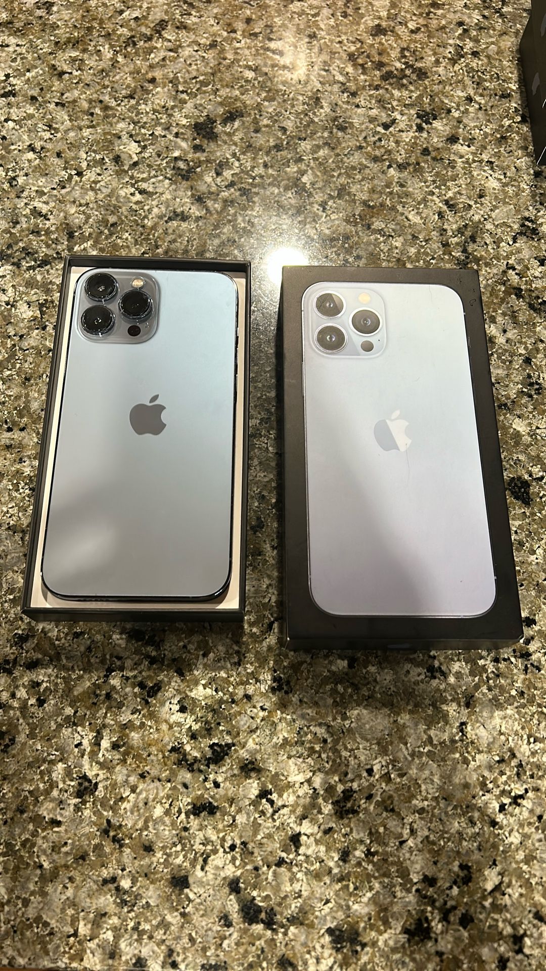iPhone 13 Pro Max Sierra Blue 128gb NO SIM RESTRICTIONS