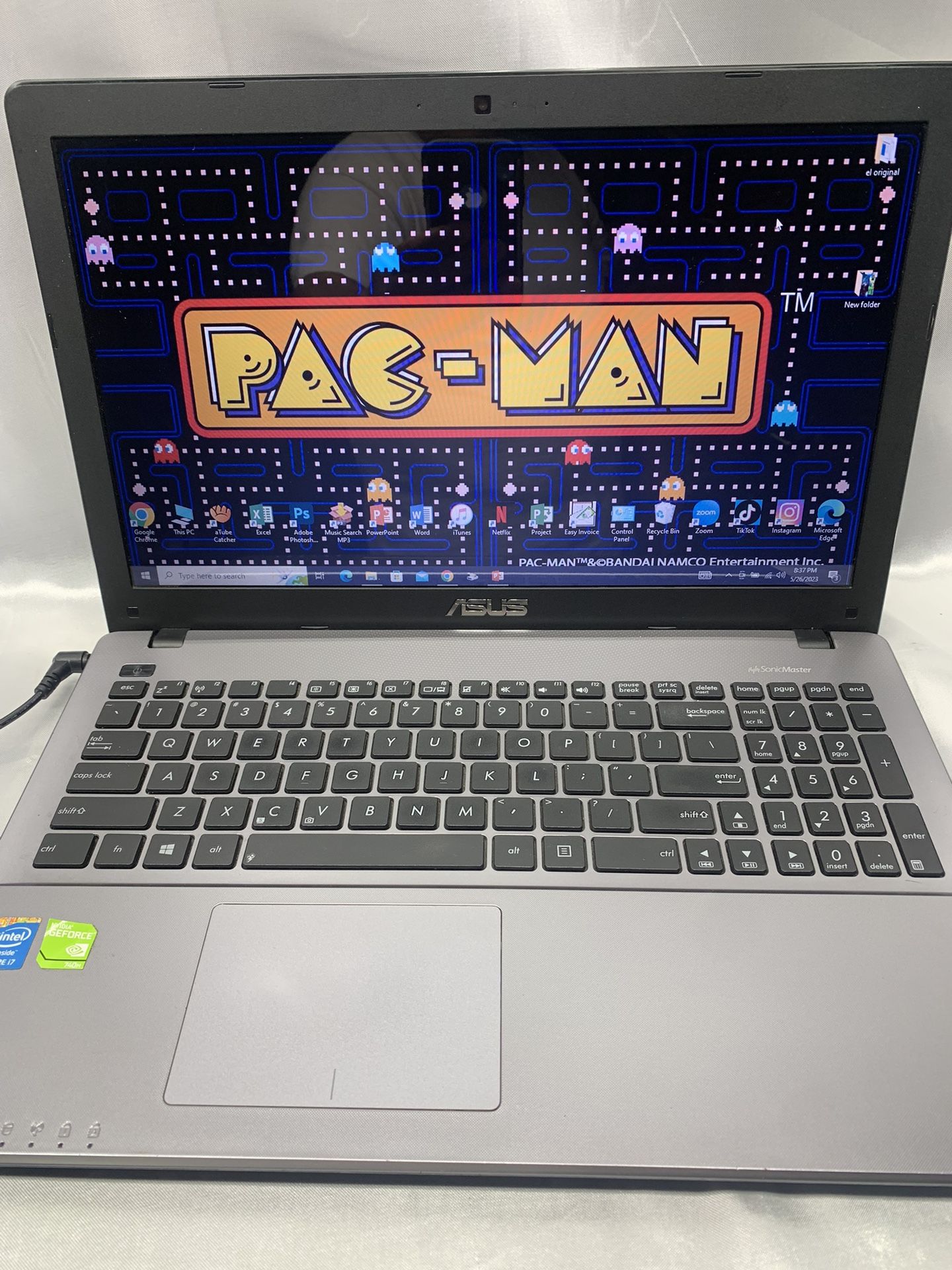 i7…GAMING. ASUS NÓTEBOOK LAPTOP And has VIRTUAL DJ install. Already 8 GENERATION …256 Gb SSD( capacity )…12.00 GB -RAM . SUPER FAST