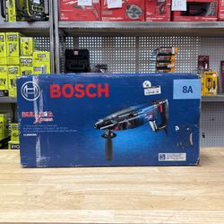Bosch Bulldog Xtreme 8 Amp 1 in. Corded Variable Speed SDS-Plus Concrete/Masonry Rotary Hammer Drill with Carrying Case