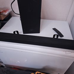 Samsung Sound System Wirless With All Chords Hw410 Series.