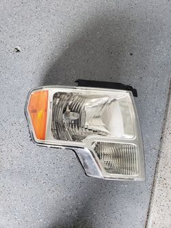 Ford F-150 9-14 headlight