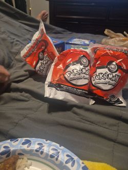 1999 Burger King Pokémon promotional toy in its original red and white plastic packaging featuring a Poké Ball and the "Gotta catch 'em all