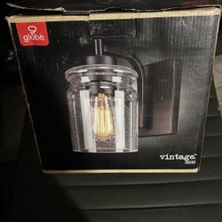 Vintage Crowe Outdoor Wall Mount Light 