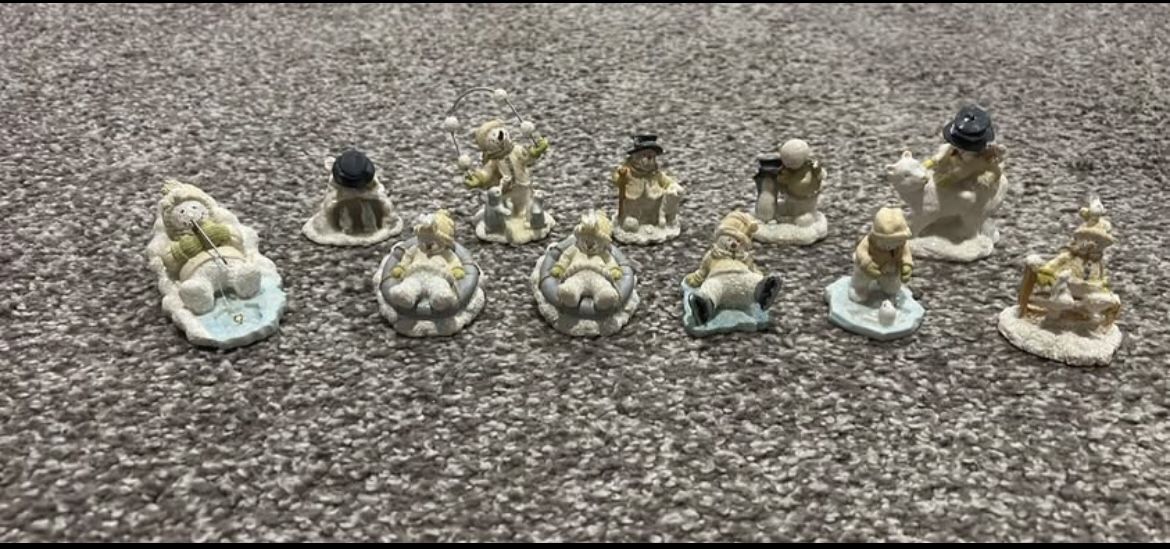 11 Holiday Russ Collectible Figurines