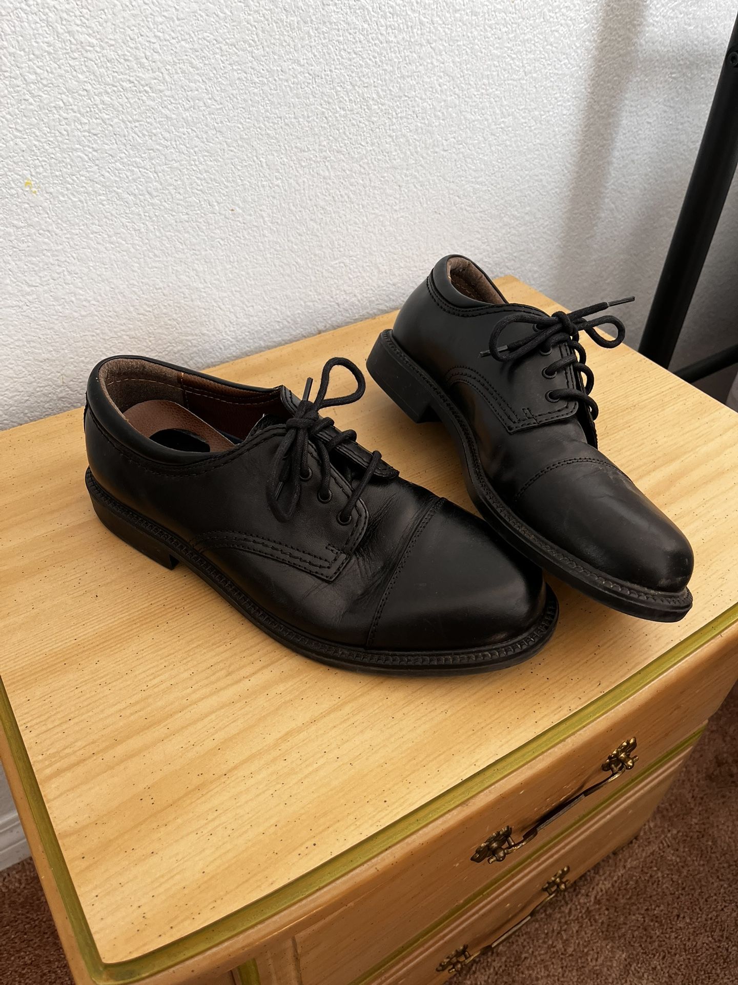Dockers Men’s dress shoes