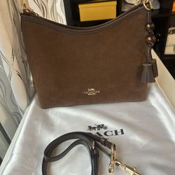 Bag Coach , Very Beautiful 