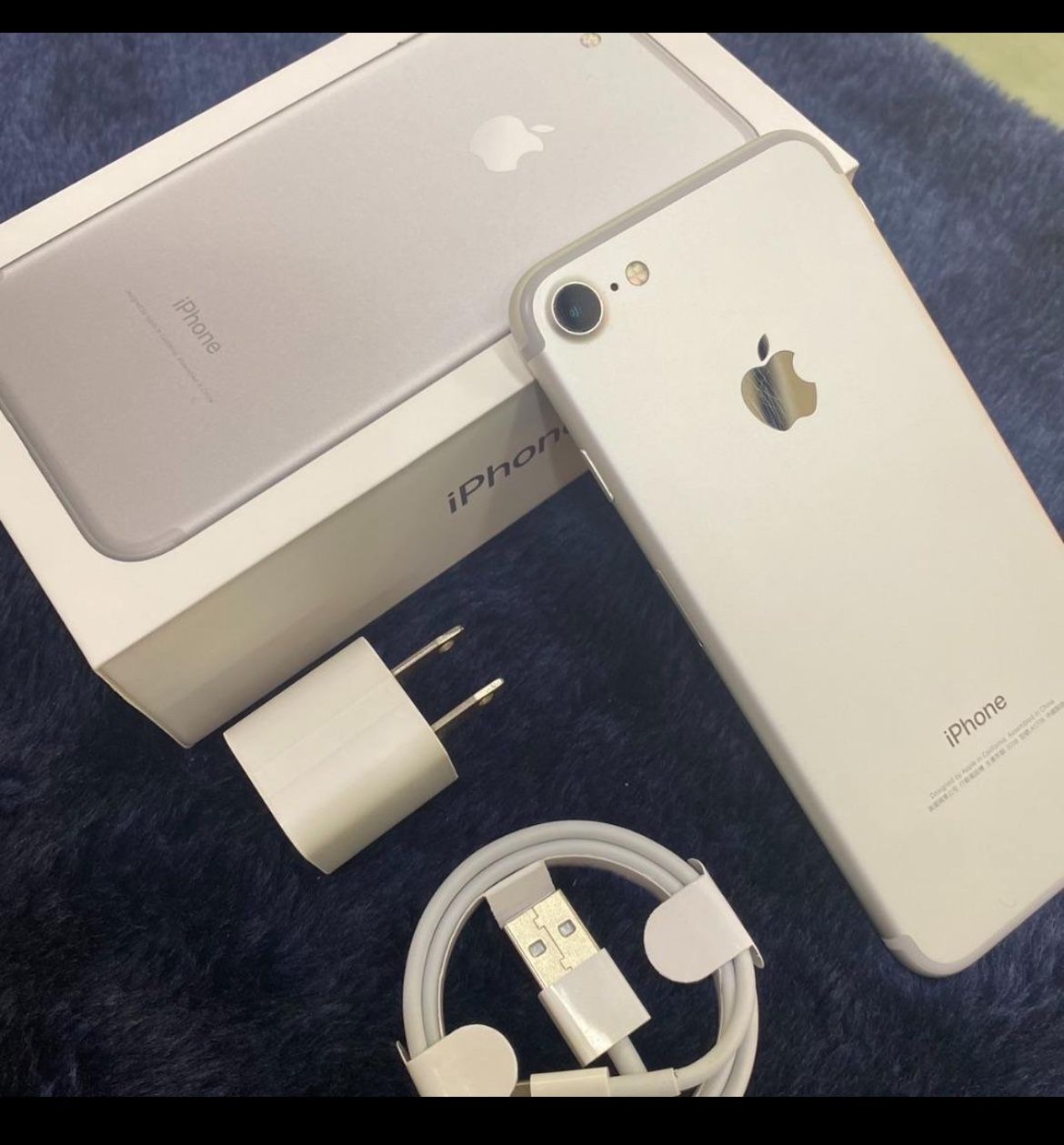 Apple iPhone 7 Unlocked. Excellent Condition 