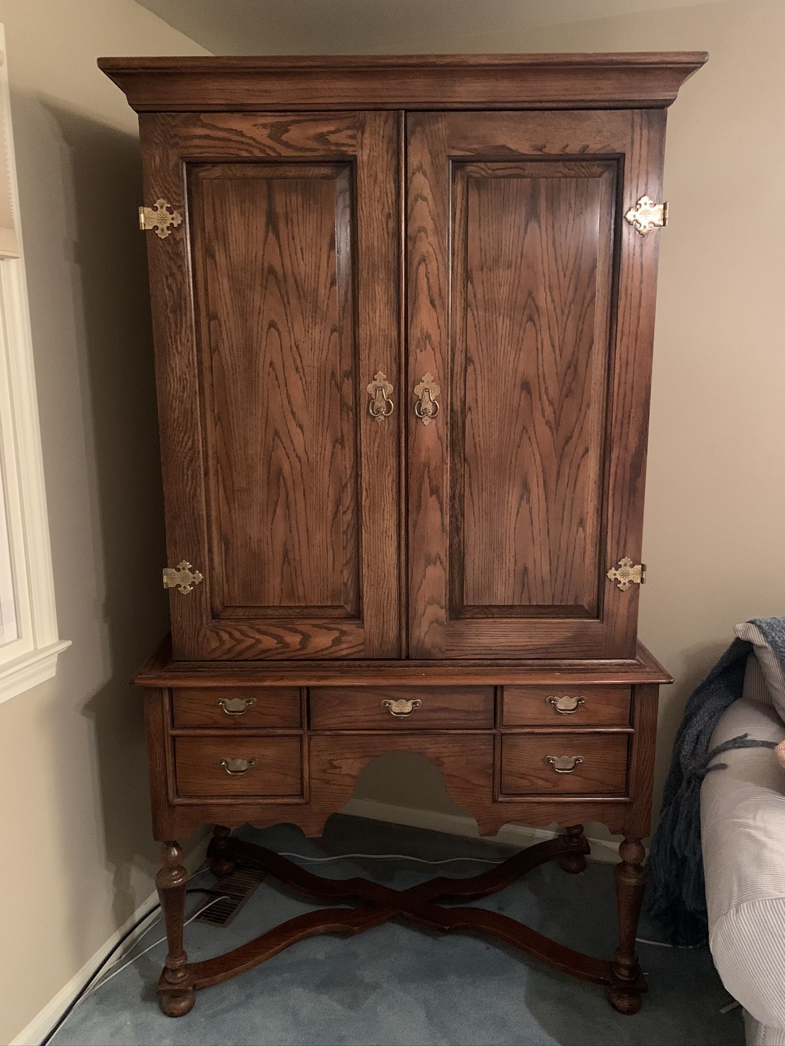 Solid Wood Hutch Cabinet