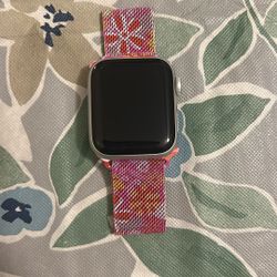 Apple Watch SE 