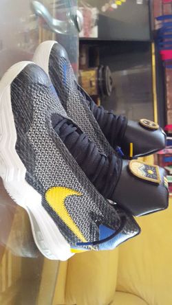 NIKE: 8.5 Mens #Fearthebrow Authenic Limited Edition